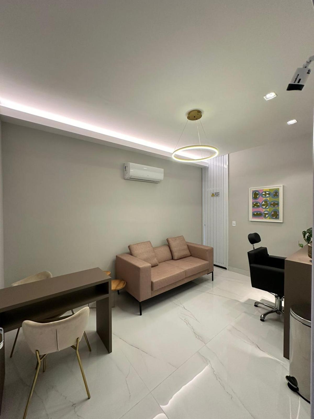 Com Lazer E Apartamento