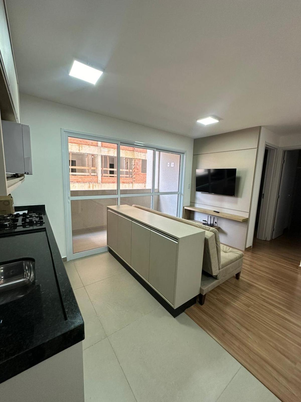 Com Lazer E Apartamento